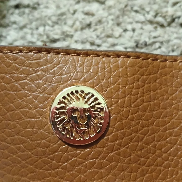 👜 Anne Klein Pebbled Leather Tote Bag • Tan / Cognac • Tassel Charm - Picture 5 of 10